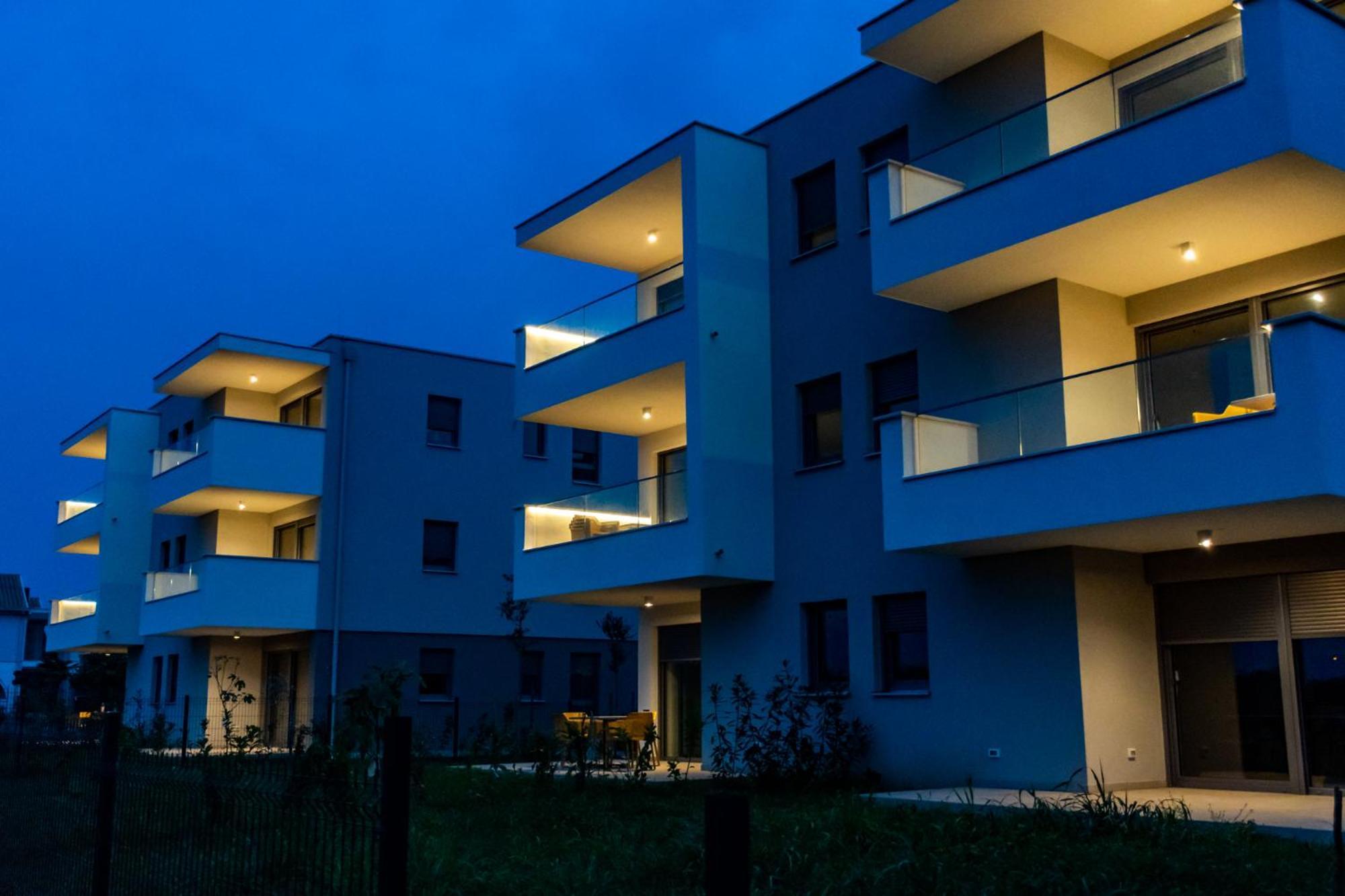 Baden Resort Basanija, Umag-With Sea View, Parking And 300M From The Beach Dış mekan fotoğraf