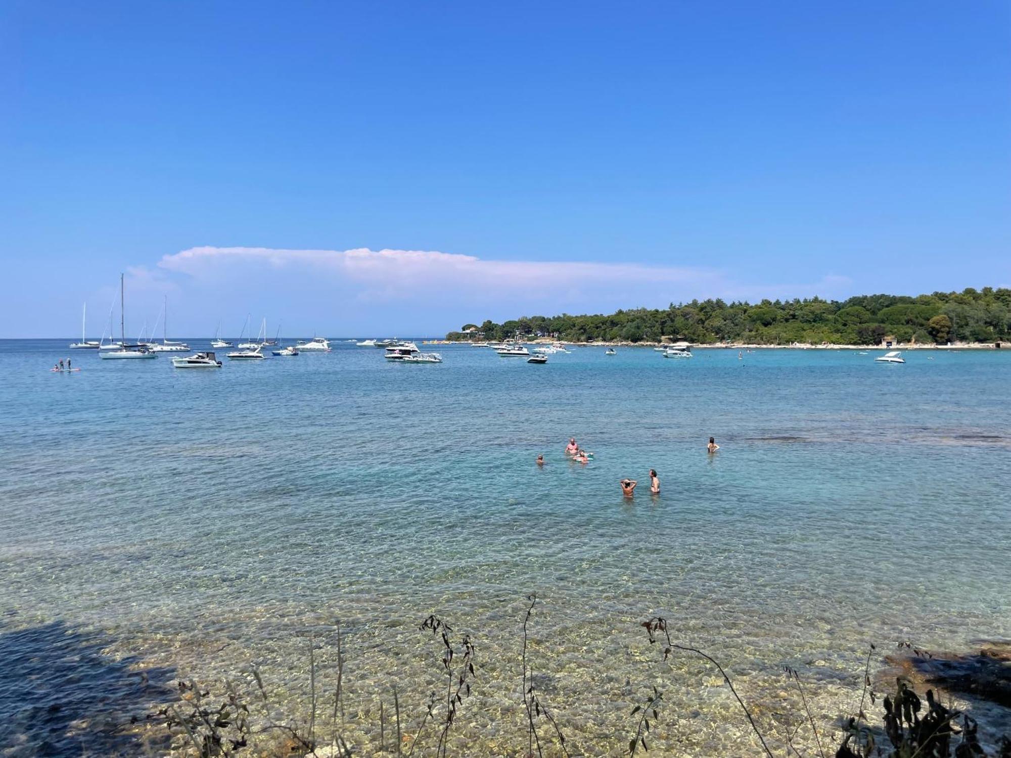 Baden Resort Basanija, Umag-With Sea View, Parking And 300M From The Beach Dış mekan fotoğraf