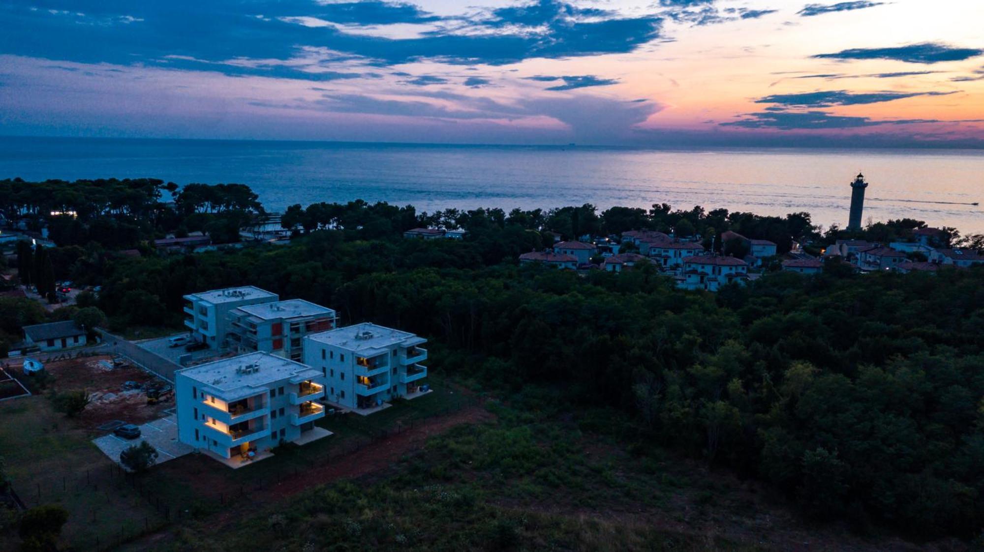 Baden Resort Basanija, Umag-With Sea View, Parking And 300M From The Beach Dış mekan fotoğraf